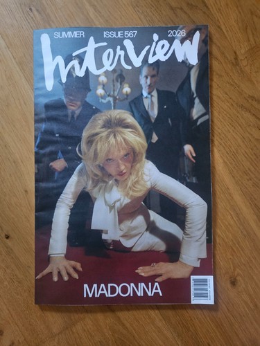 Interview magazine summer - magazine,